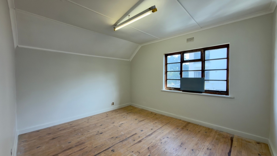 To Let Commercial Property for Rent in Somerset West Western Cape